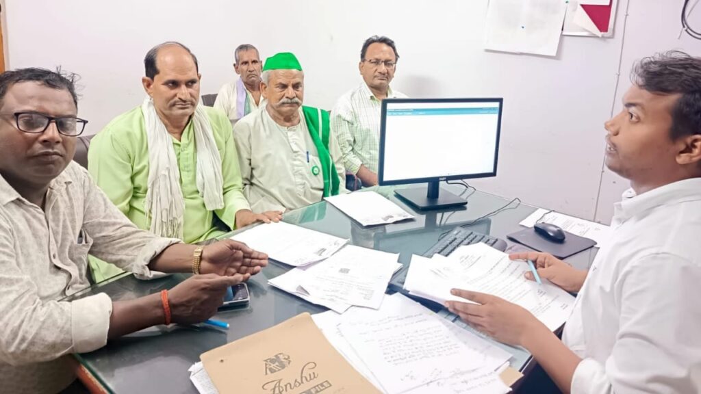 Barabanki: किसान यूनियन ने स्थगित किया 6 अगस्त का धरना, विद्युत विभाग ने दिया सभी मांगों के समाधान का आश्वासन