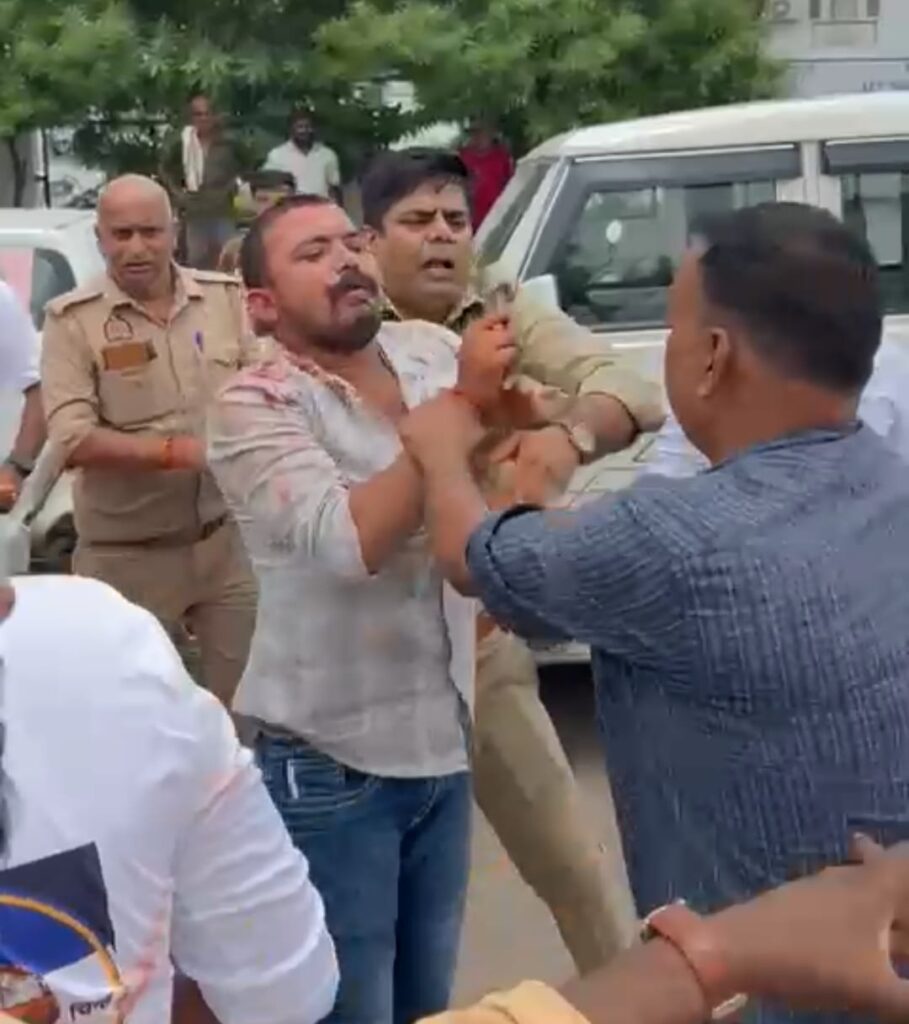 UP News: स्वामी प्रसाद मौर्य पर हमला, स्वागत के दौरान दो युवकों ने जड़े थप्पड़, समर्थकों ने दोनों को जमकर पीटा... Video