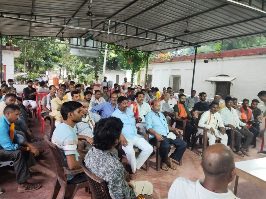 Barabanki: दुर्गा पूजा और दशहरा को लेकर सुबेहा थाने में पीस कमेटी की बैठक, आयोजकों को दिए गए ये अहम दिशा-निर्देश