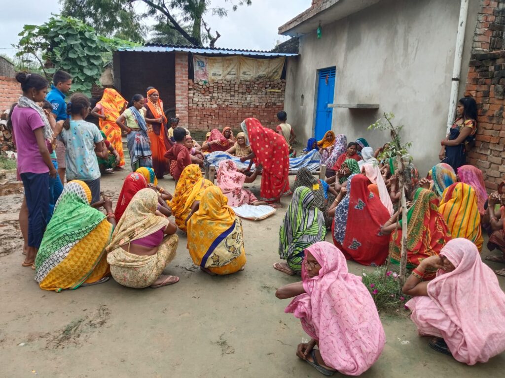 Barabanki: मछली पकड़ते समय तालाब में गिरे युवक की डूबने से मौत, परिवार पर टूटा दुखों का पहाड़