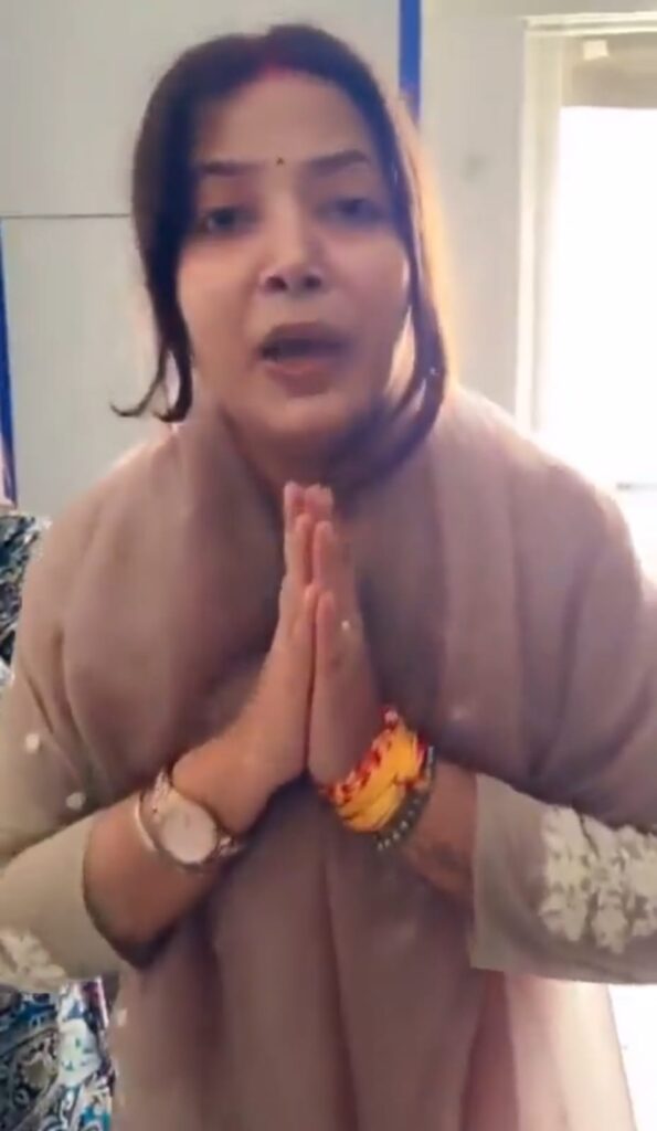 Lucknow: भोजपुरी स्टार और भाजपा नेता पवन सिंह के घर पहुंची पत्नी ज्योति सिंह, पुलिस से हुई तीखी झड़प — हाई वोल्टेज ड्रामे का वीडियो वायरल