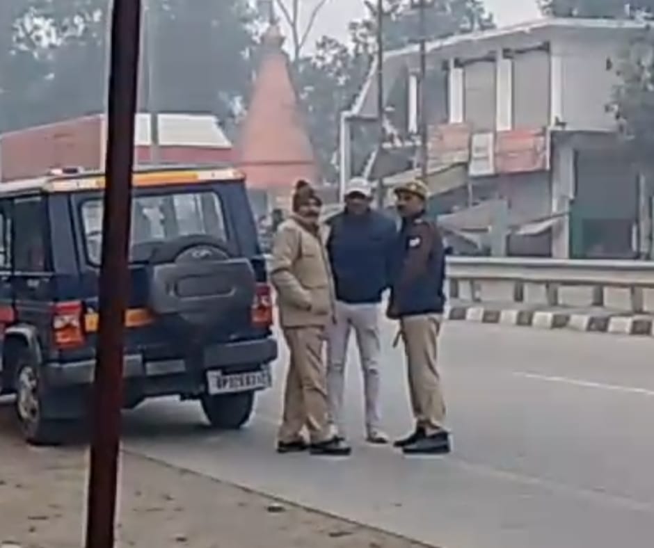 Barabanki News: स्पा सेंटर संचालिका और भाजपा नेता में तीखी बहस, ग्रामीणों ने असामाजिक गतिविधियों का लगाया आरोप; किया जोरदार प्रदर्शन