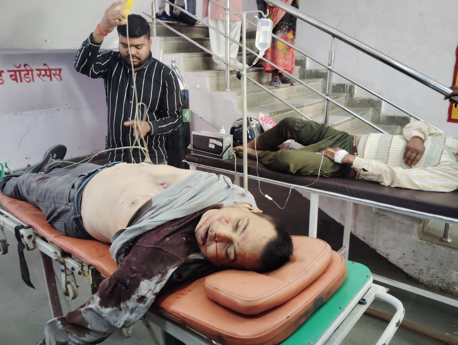 Barabanki:  अधिवक्ता व प्रॉपर्टी डीलर शोएब किदवई की दिनदहाड़े गोली मारकर हत्या, बाइक सवार बदमाशों ने लखनऊ-अयोध्या हाईवे पर की वारदात 