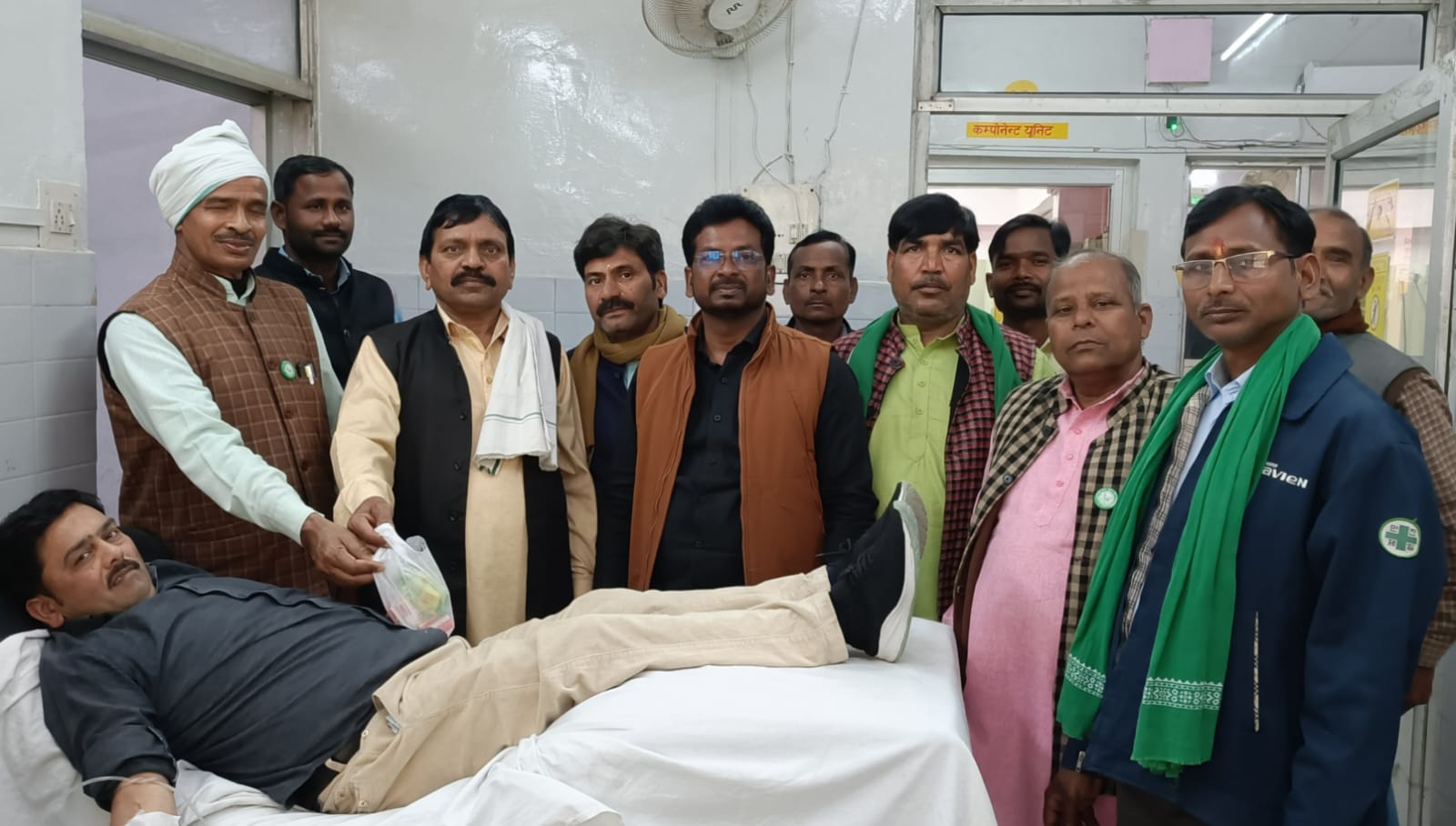 Barabanki: जिला अस्पताल में भाकियू टिकैत के नेतृत्व में रक्तदान शिविर का आयोजन, 15 किसान बने महादानी