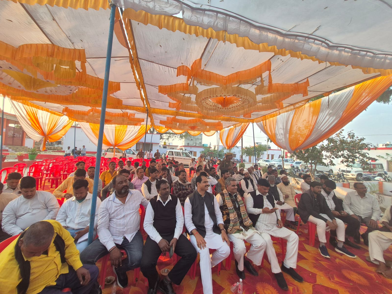 Barabanki: SDM गुंजिता अग्रवाल की अध्यक्षता व CO गरिमा पंत की उपस्थिति में पीस कमेटी की अहम बैठक, अराजक तत्वों को कड़ी चेतावनी