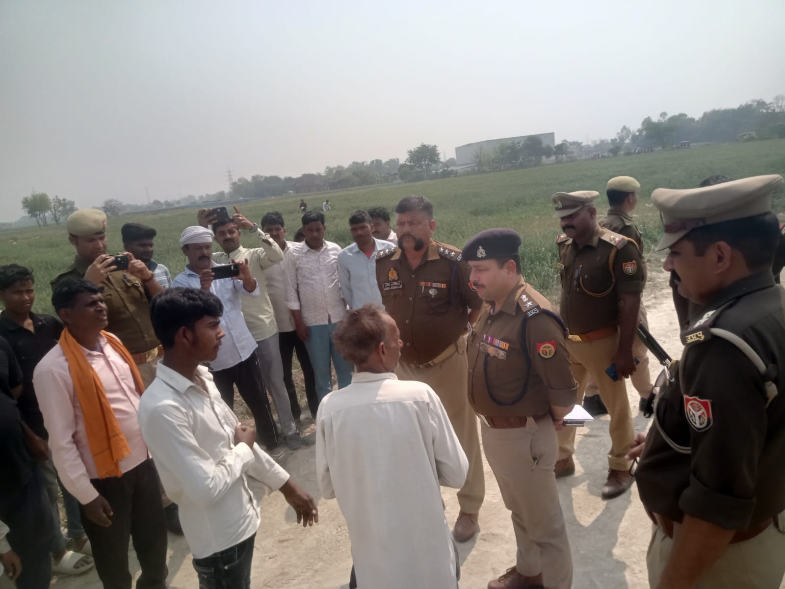 Barabanki: गला रेतकर युवक की निर्मम हत्या, गेहूं के खेत में मिली रक्तरंजित लाश; 12 मार्च को आने वाली थी बहन की बारात