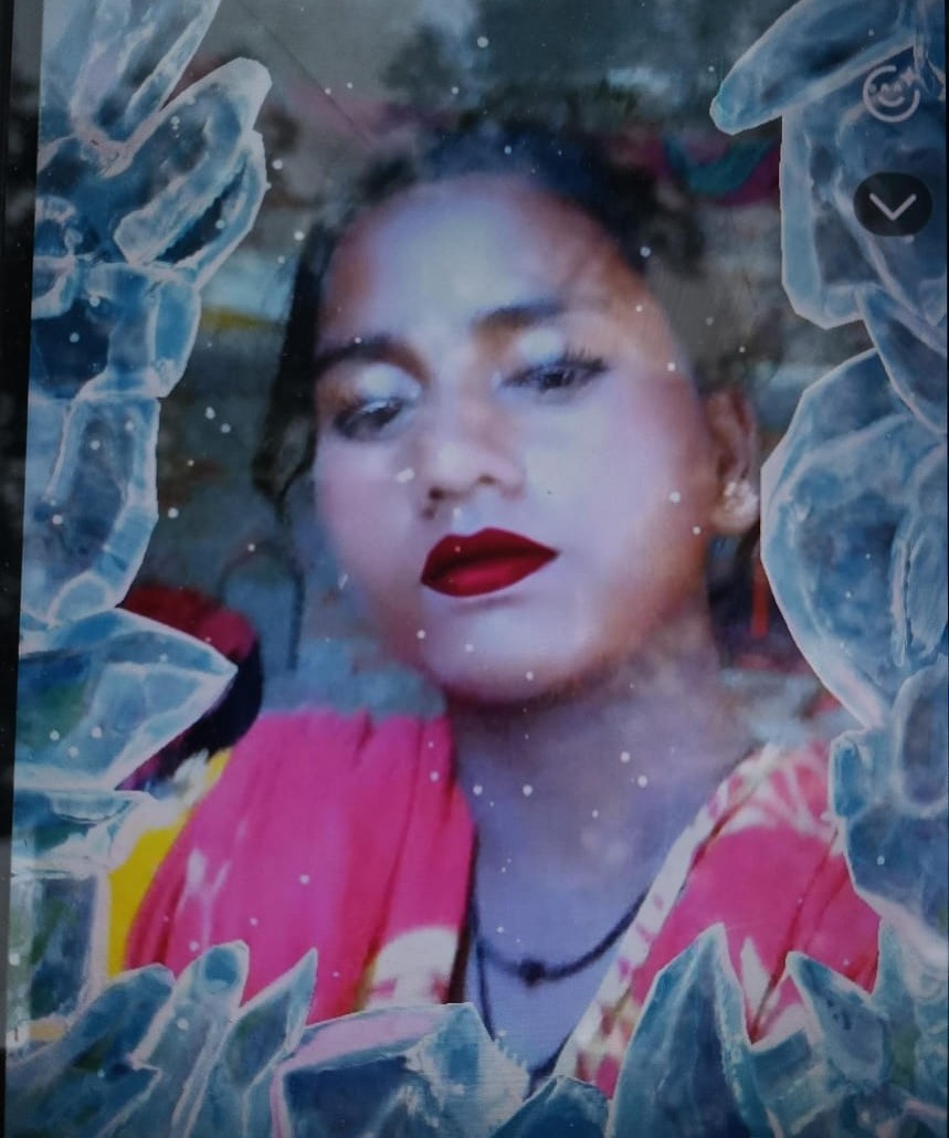 Barabanki: मल्लाहन का पुरवा गांव में 19 वर्षीय युवती की संदिग्ध मौत, लंबे समय से बीमारी से थी परेशान