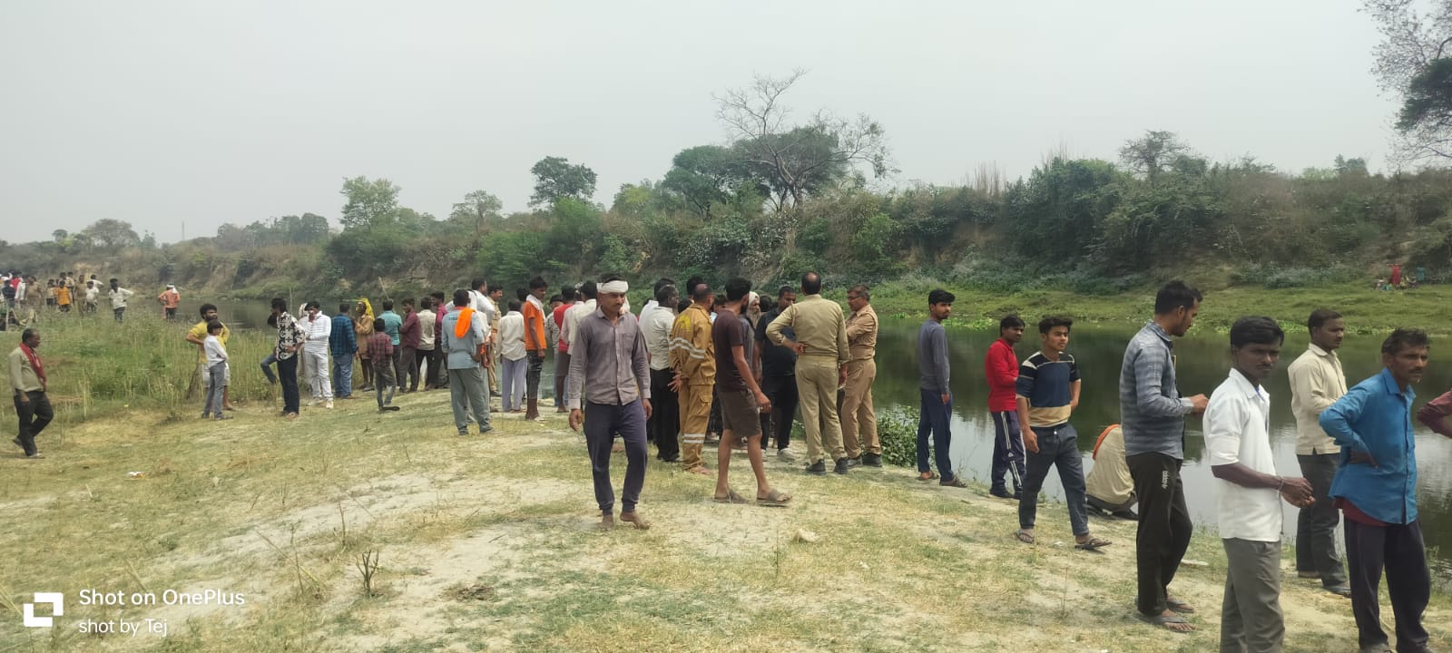 Barabanki: नवरात्र के पहले दिन बाबा टीकाराम धाम में बड़ा हादसा, 17 वर्षीय किशोर की नदी में डूबकर मौत; परिवार में कोहराम