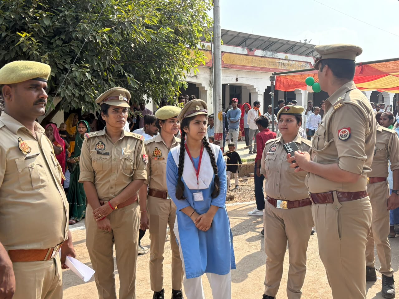 बाराबंकी मिशन शक्ति छात्रा थाना प्रभारी